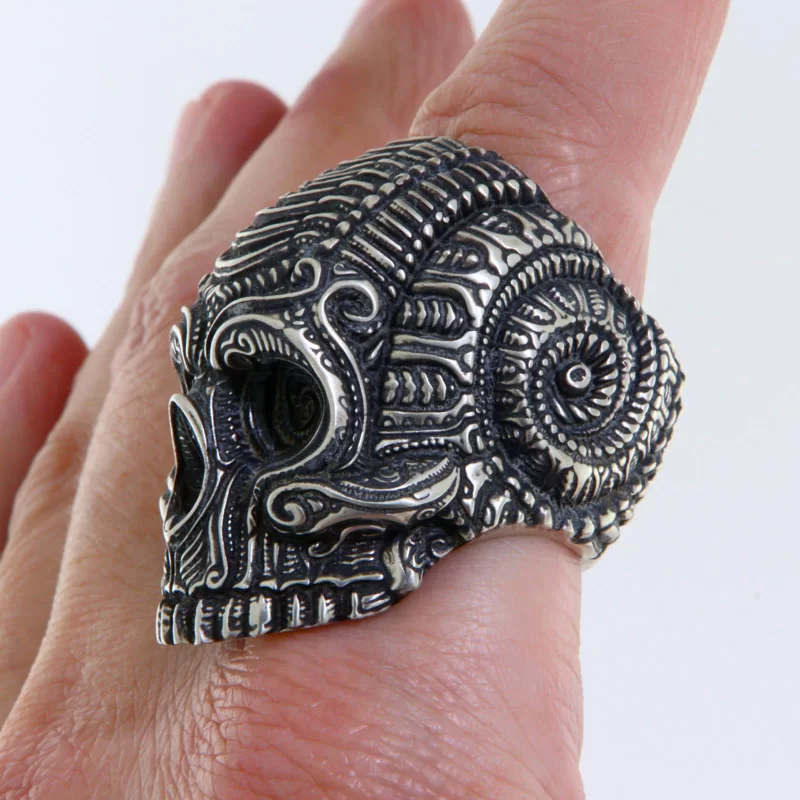 Ghiul Masiv Barbatesc Argint 925 Oxidat Aztec Skull - Forta si Mister