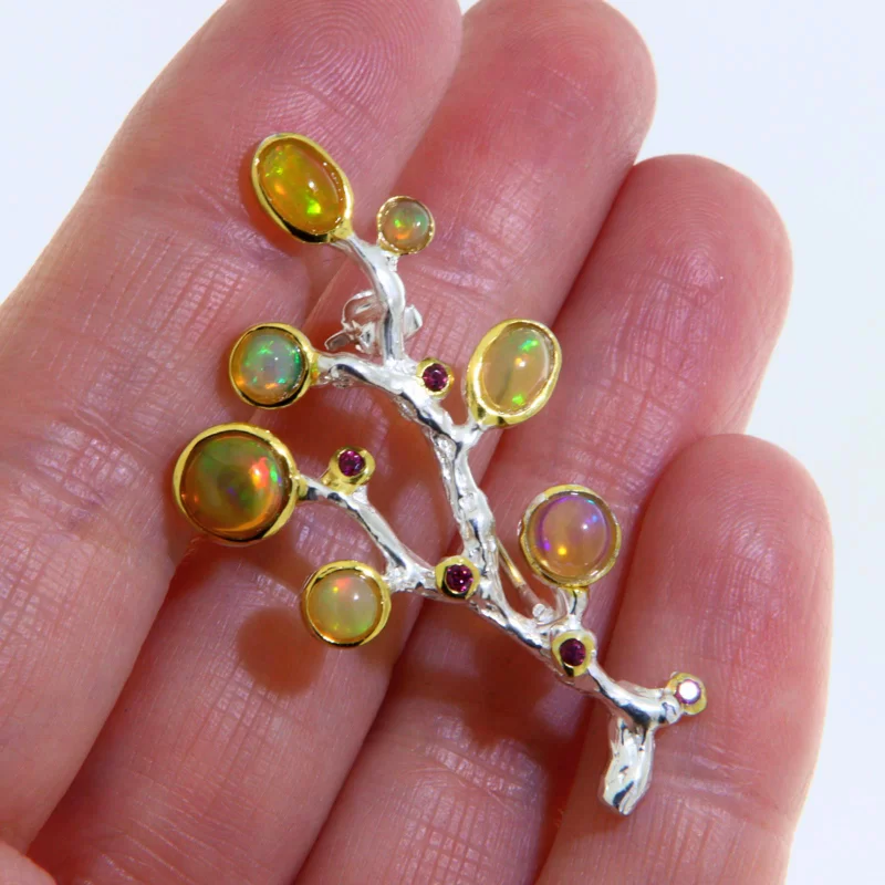 Brosa Argint 925 Accente Aurite Opal Granat Rodolit Naturale Ramura - Eleganta si Delicatete